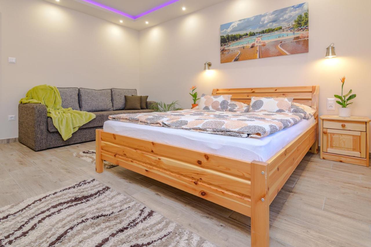 Illes Apartmanok I. Hajdúszoboszló المظهر الخارجي الصورة