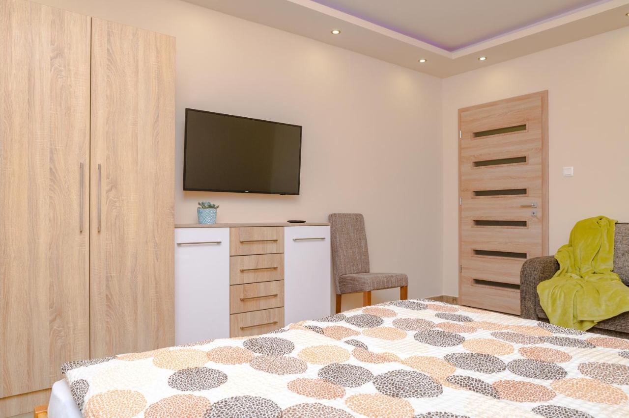 Illes Apartmanok I. Hajdúszoboszló المظهر الخارجي الصورة