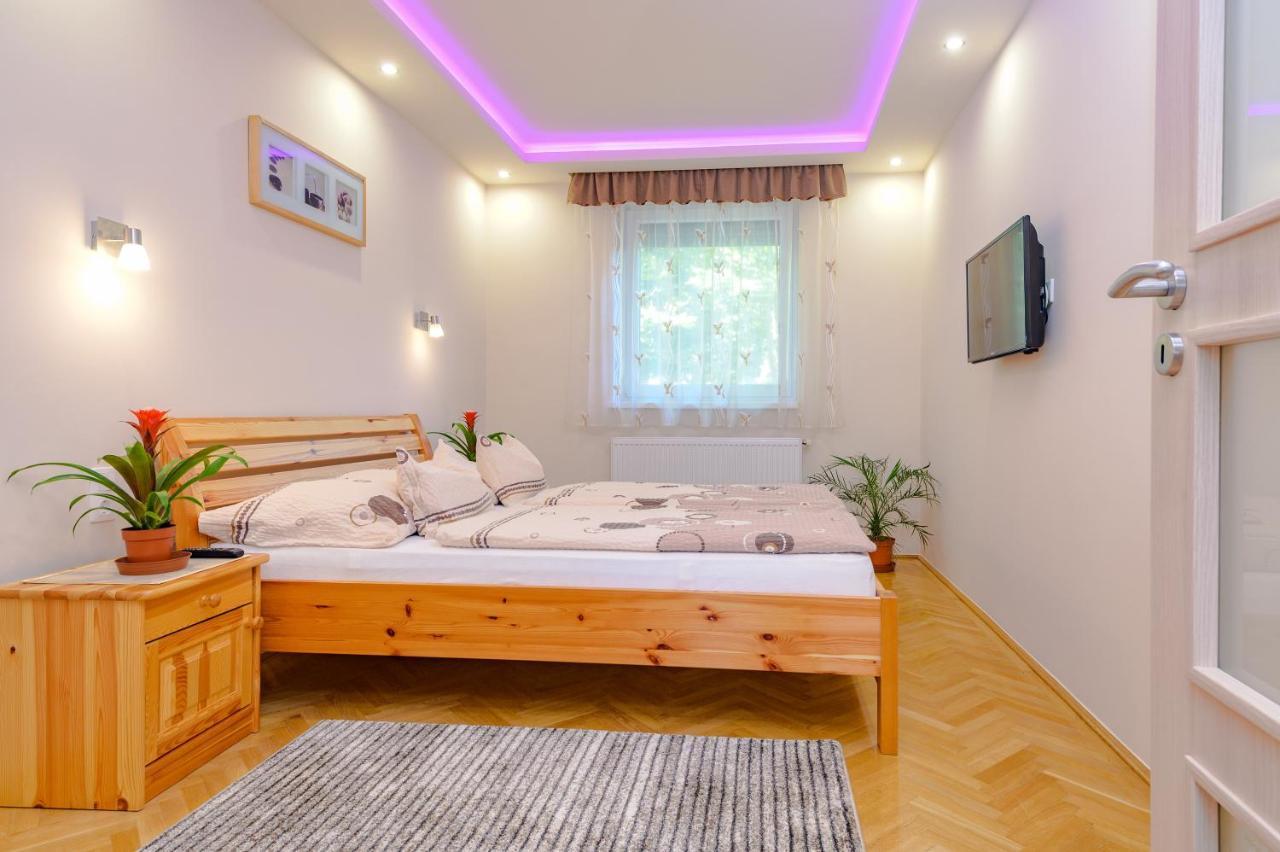 Illes Apartmanok I. Hajdúszoboszló المظهر الخارجي الصورة